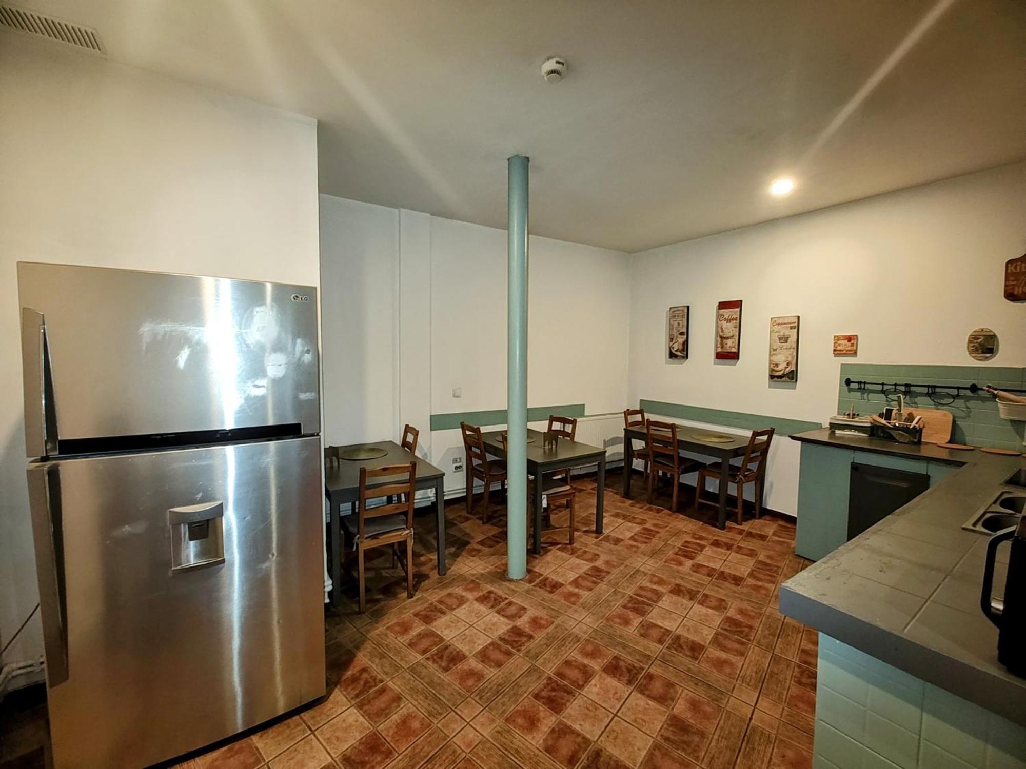 Antique Hostel Bucharest Luaran gambar