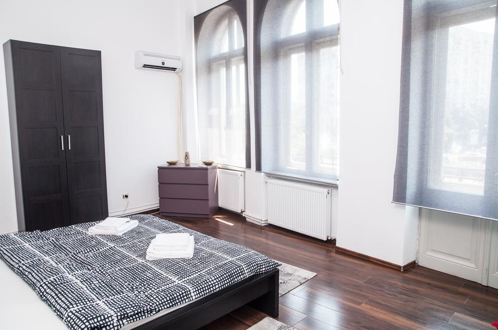 Antique Hostel Bucharest Luaran gambar