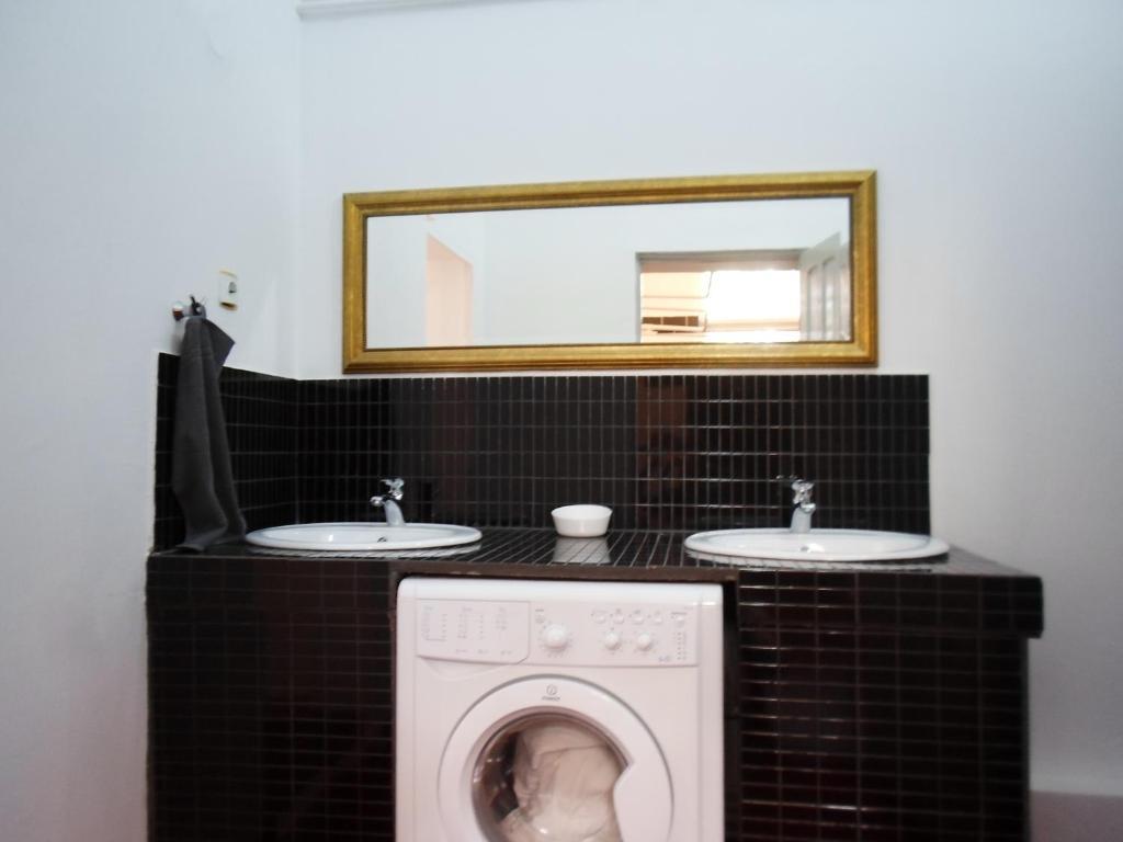 Antique Hostel Bucharest Luaran gambar